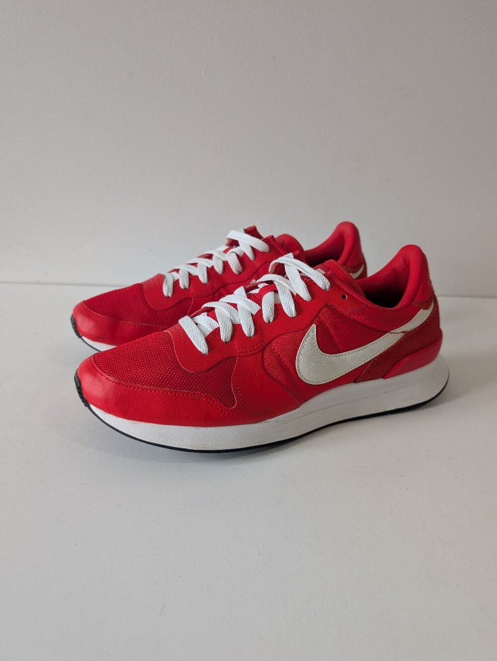 Nike Internationalist Red Running Sneaker Mens Size 8.5